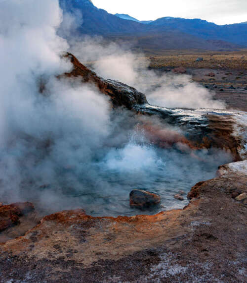 Geyseres en el desierto de Atacama en Chile