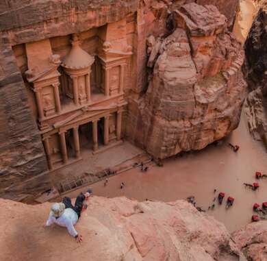Petra-Viaje-de-Trekking-a-Jordania-Buscomiviaje