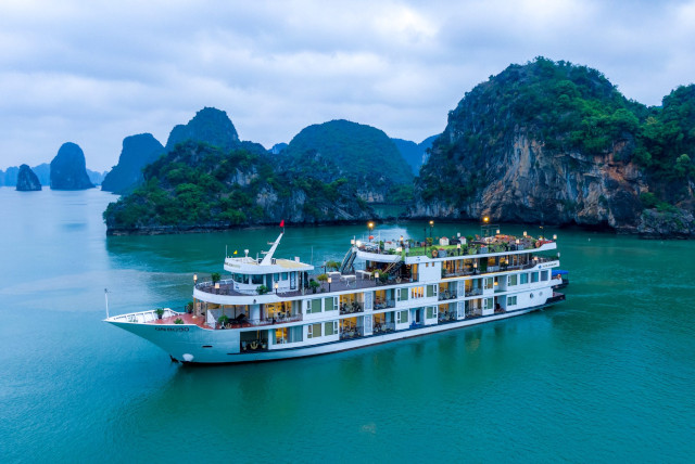 Crucero Aquamarina-Viajar-a-Vietnam-Buscomiviaje