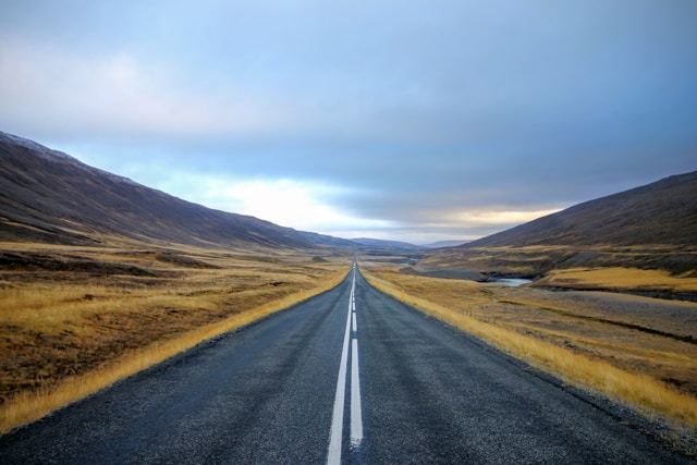 Paisaje en carretera en una ruta por Islandia