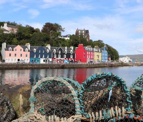 Pueblo costero de Tobermory, en un viaje a Escocia